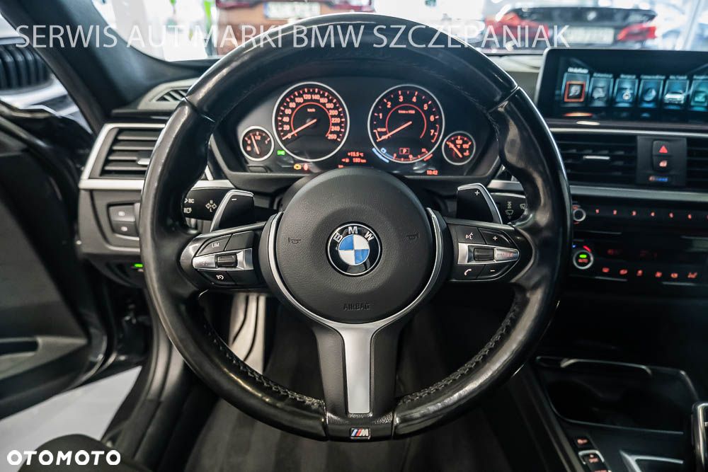 BMW Seria 3 330i M Sport - 17