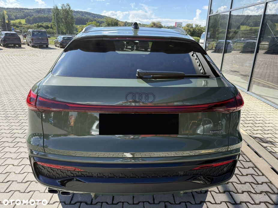 Audi Q5 Sportback - 3