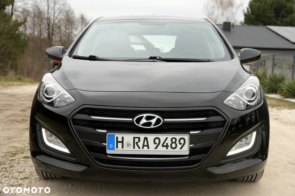 Hyundai i30 1.4 Premium - 12