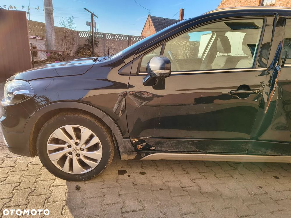 Suzuki SX4 S-Cross - 12