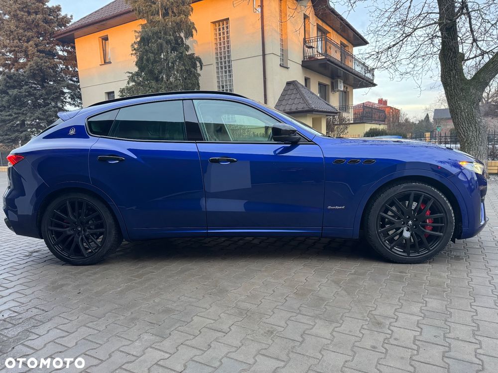 Maserati Levante S - 7