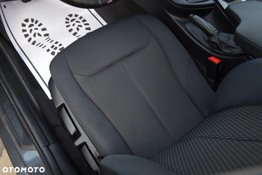 BMW Seria 3 316i - 24