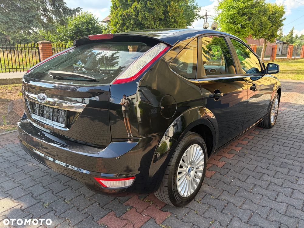 Ford Focus 1.8 Titanium - 10