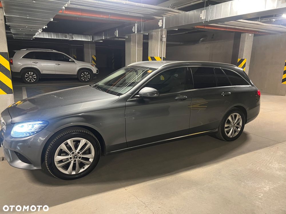 Mercedes-Benz Klasa C 220 d 4Matic 9G-TRONIC Avantgarde - 13