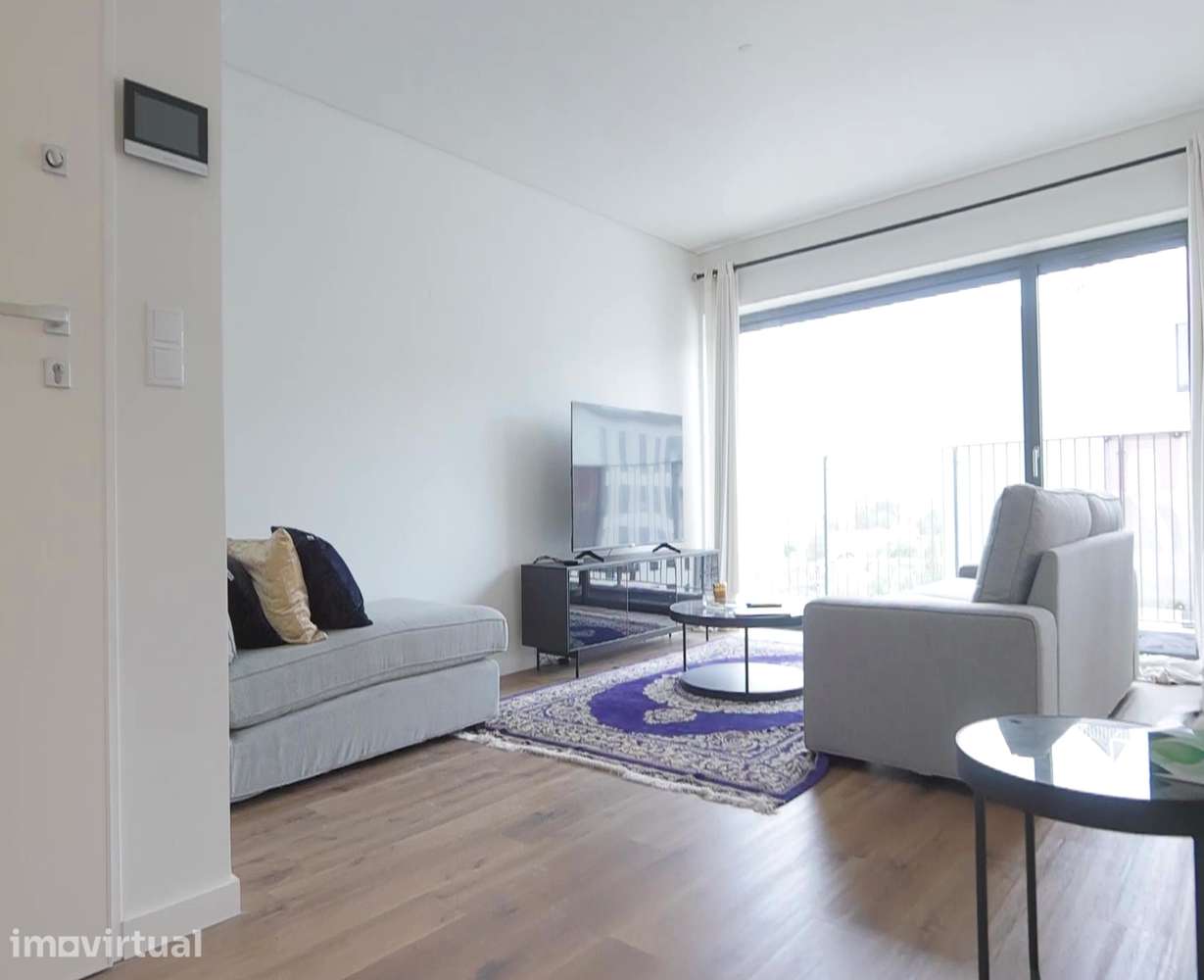 Apartamento T2 com garagem e varanda no Lumiar - Grande imagem: 5/23