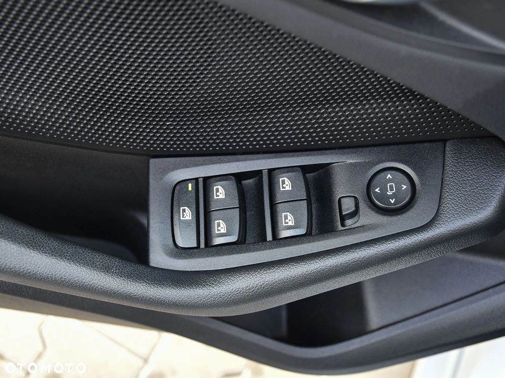 BMW Seria 1 118i Advantage - 15