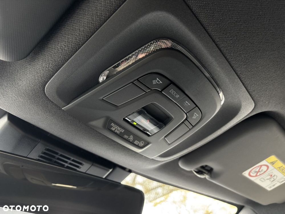 Toyota Corolla 1.8 Hybrid Style - 34