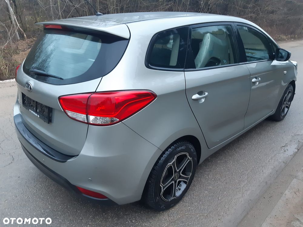 Kia Carens 1.6 GDI M - 7