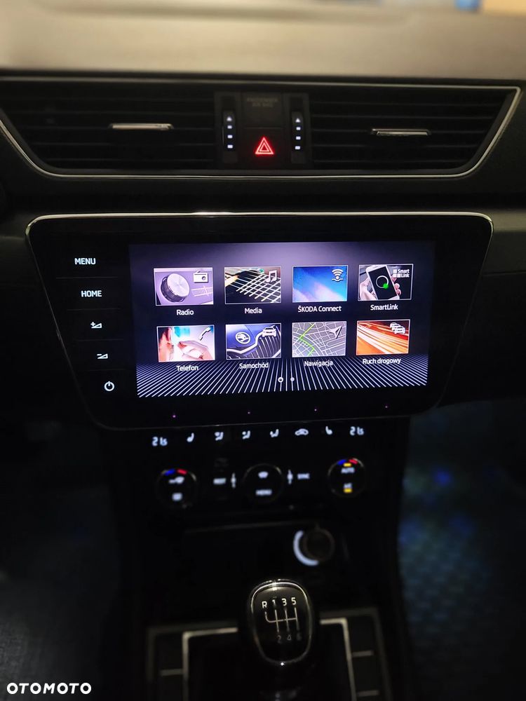 Skoda Superb 1.6 TDI GreenLine - 28