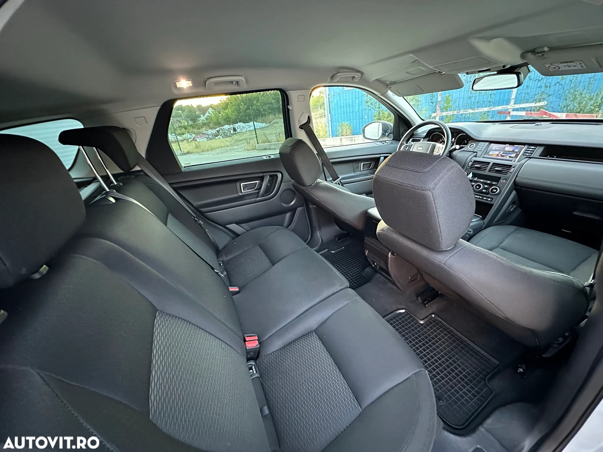 Land Rover Discovery Sport 2.0 l TD4 HSE Aut. - 7