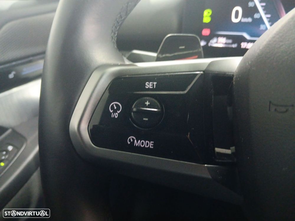 BMW 530 e Pack Desportivo M - 12