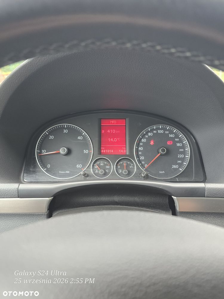 Volkswagen Touran - 6