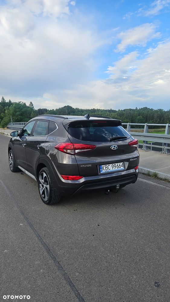 Hyundai Tucson - 4