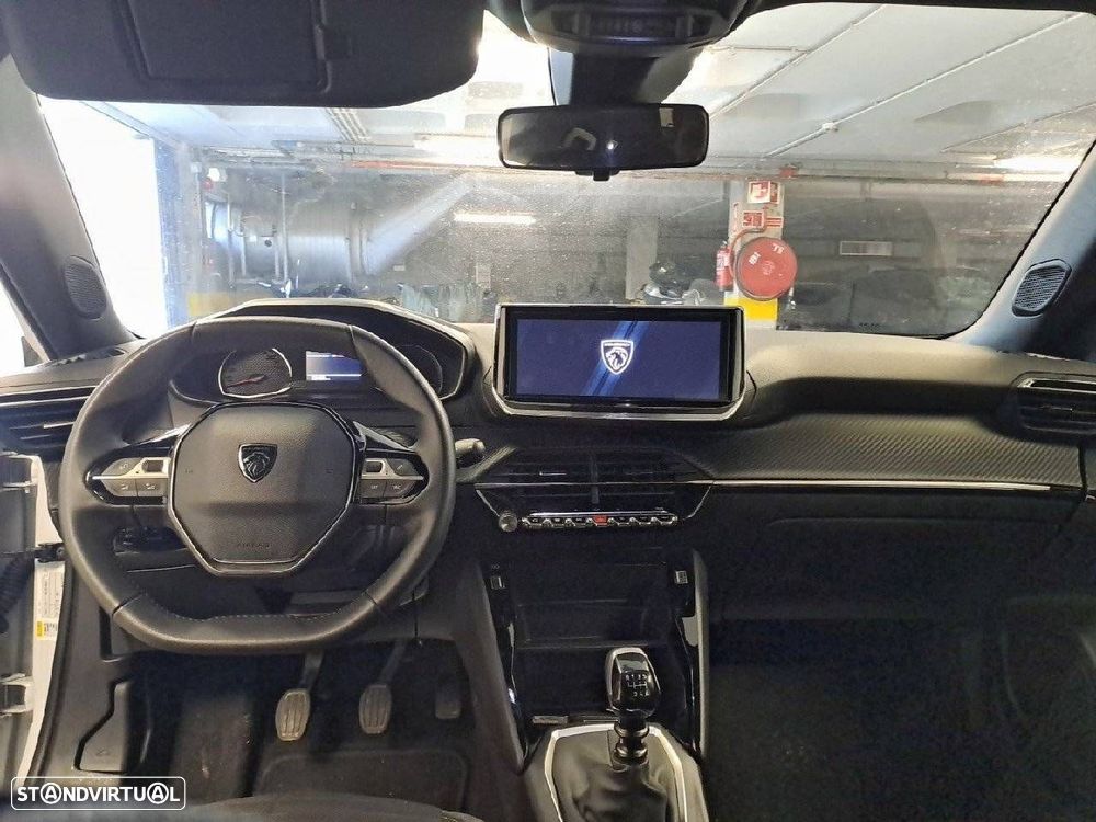 Peugeot 2008 1.2 PureTech Active - 8