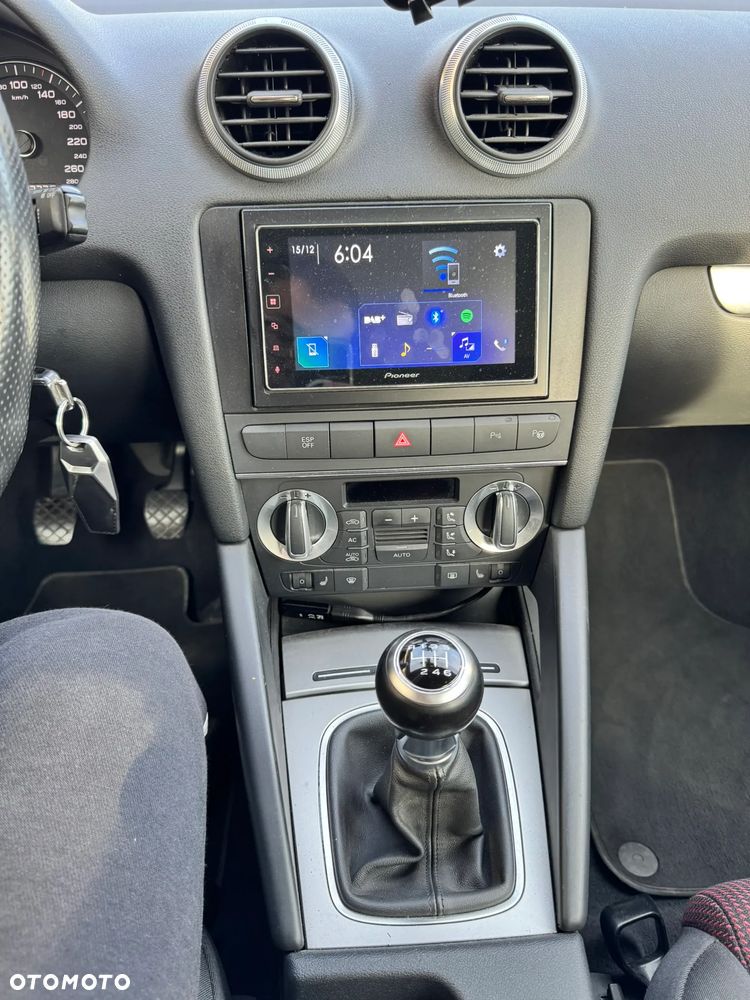 Audi A3 Sportback 2.0 TDI DPF Ambiente - 11
