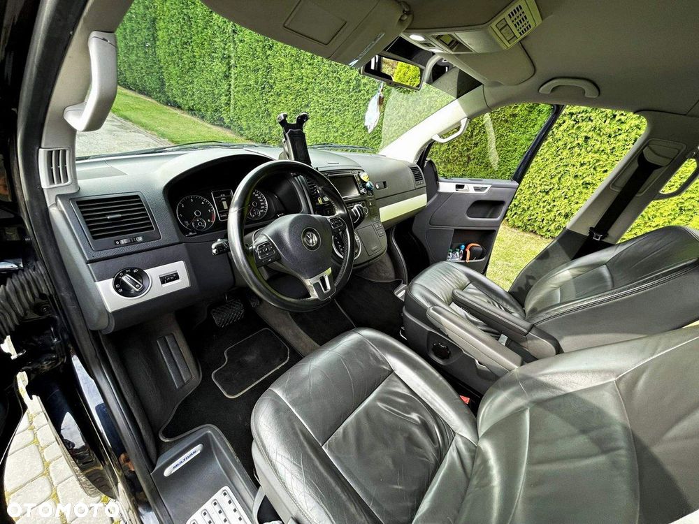 Volkswagen Multivan - 19
