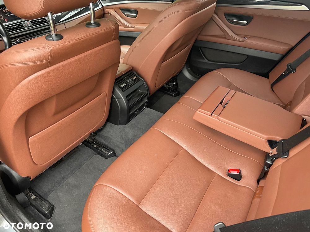 BMW Seria 5 518d - 6