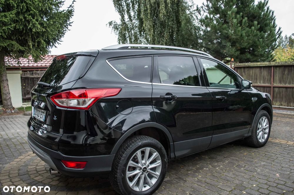 Ford Kuga 2.0 TDCi 2x4 Titanium - 10