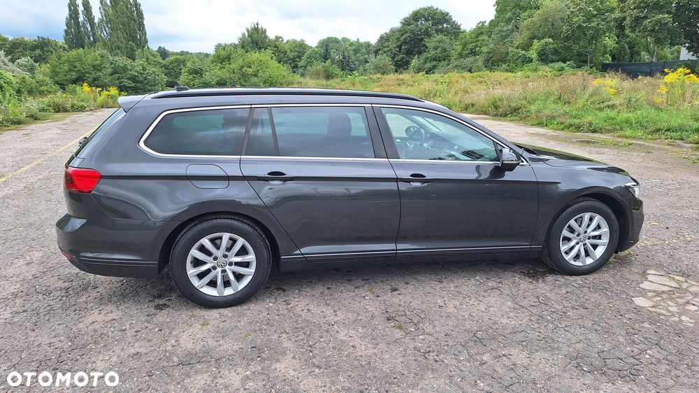 Volkswagen Passat 1.6 TDI SCR DSG Comfortline - 13