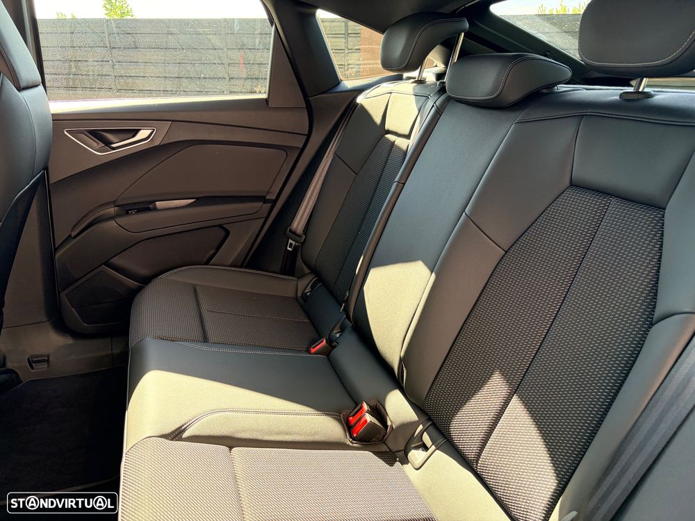 Audi Q4 e-tron 45 82 kWh SE Business - 18