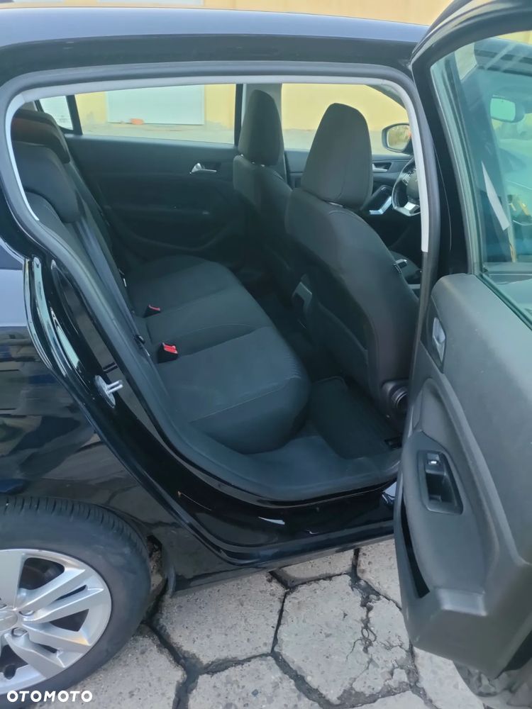Peugeot 308 - 16