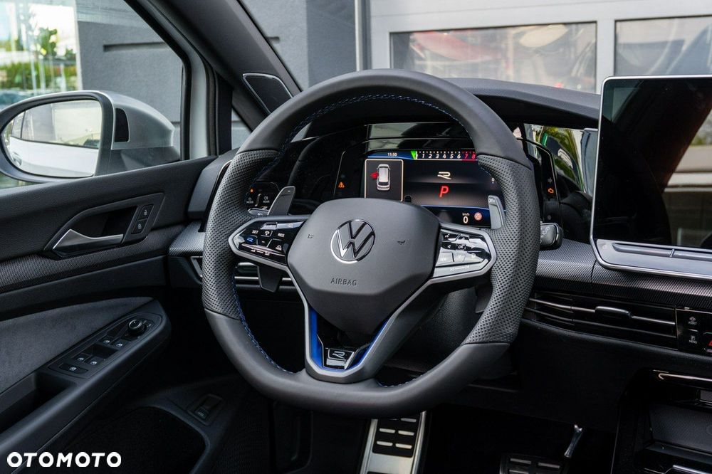 Volkswagen Golf - 27
