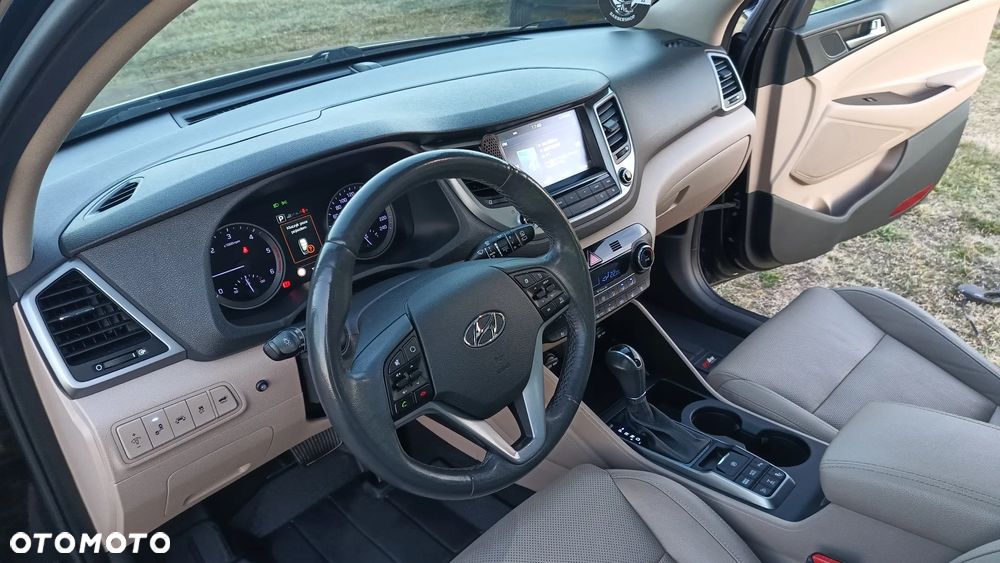 Hyundai Tucson 2.0 CRDI Premium 4WD - 15