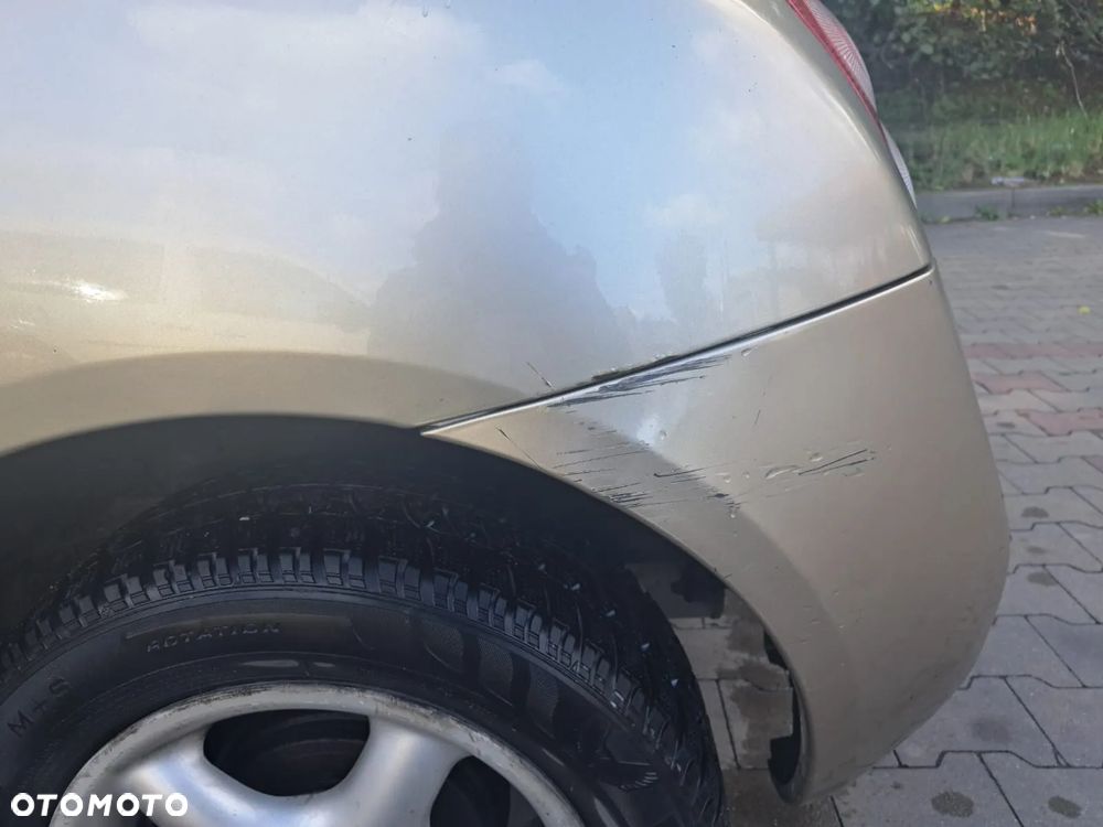 Nissan Micra 1.2 Visia - 5