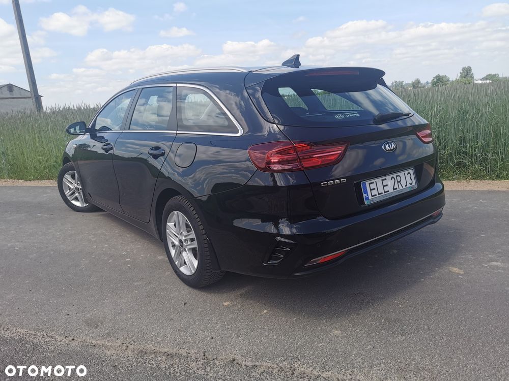 Kia Ceed - 4