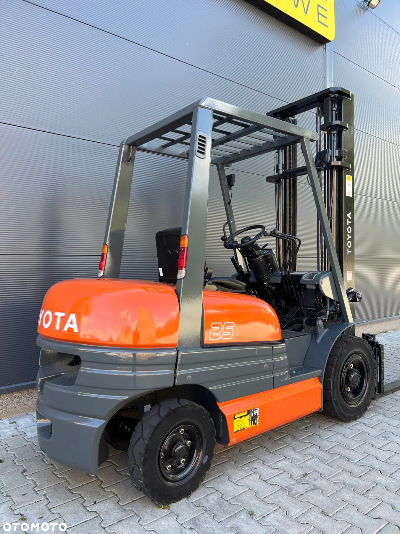 Toyota 02-6FDF25 - 6