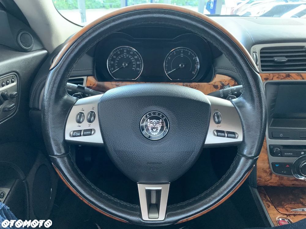 Jaguar XK 4.2 - 13