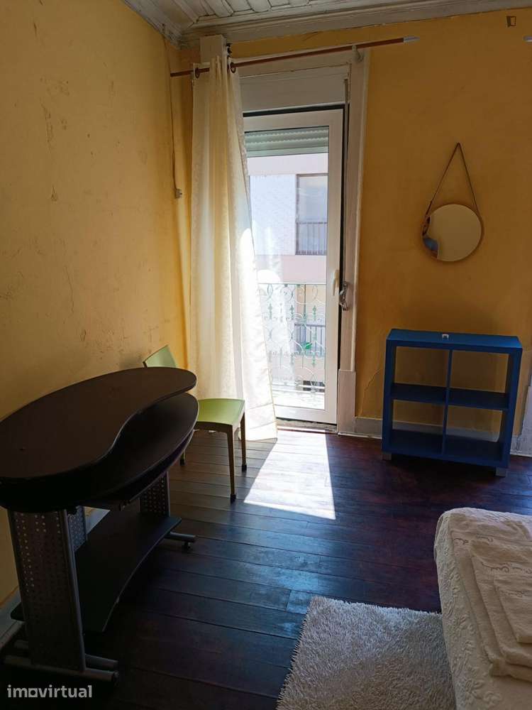 Quarto - localizado em Montarroio Coimbra - Grande imagem: 2/26