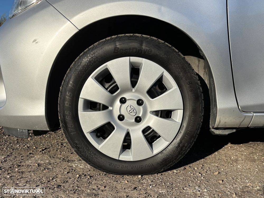 Toyota Yaris 1.4 D-4D ACtive+AC - 25