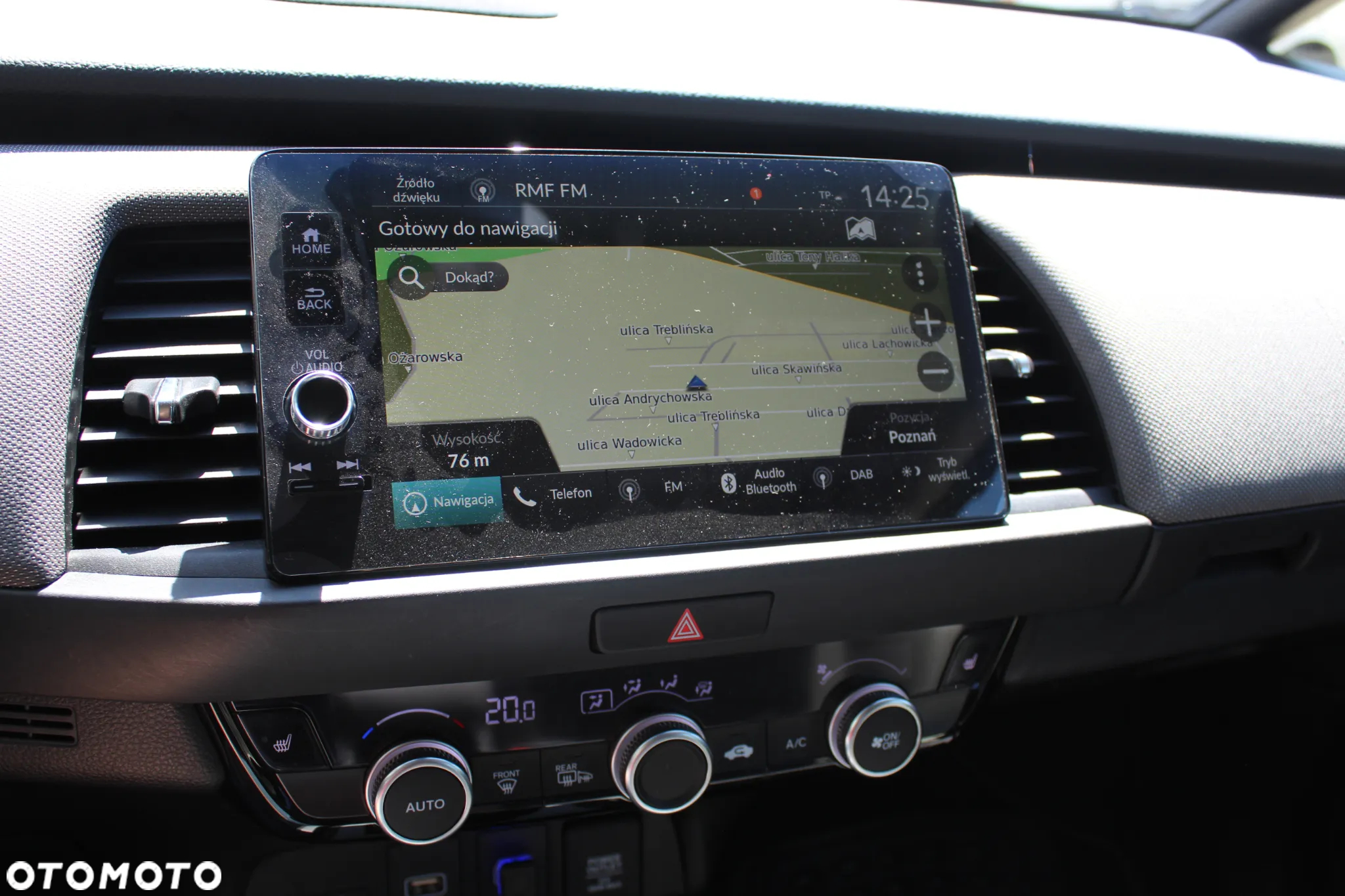 Honda Jazz 1.5 i-MMD Executive Crosstar (Czarny Dach) - 32