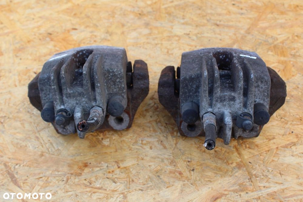 Zaciski hamulcowe BMW e60 e61 tył 42/20 2.0d - 4