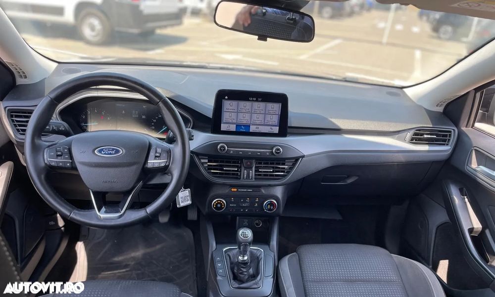 Ford Focus 1.0 EcoBoost Trend - 8