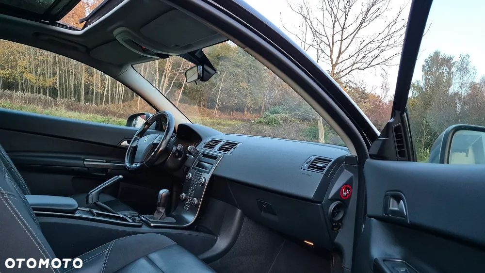 Volvo C30 D4 R-Design - 4