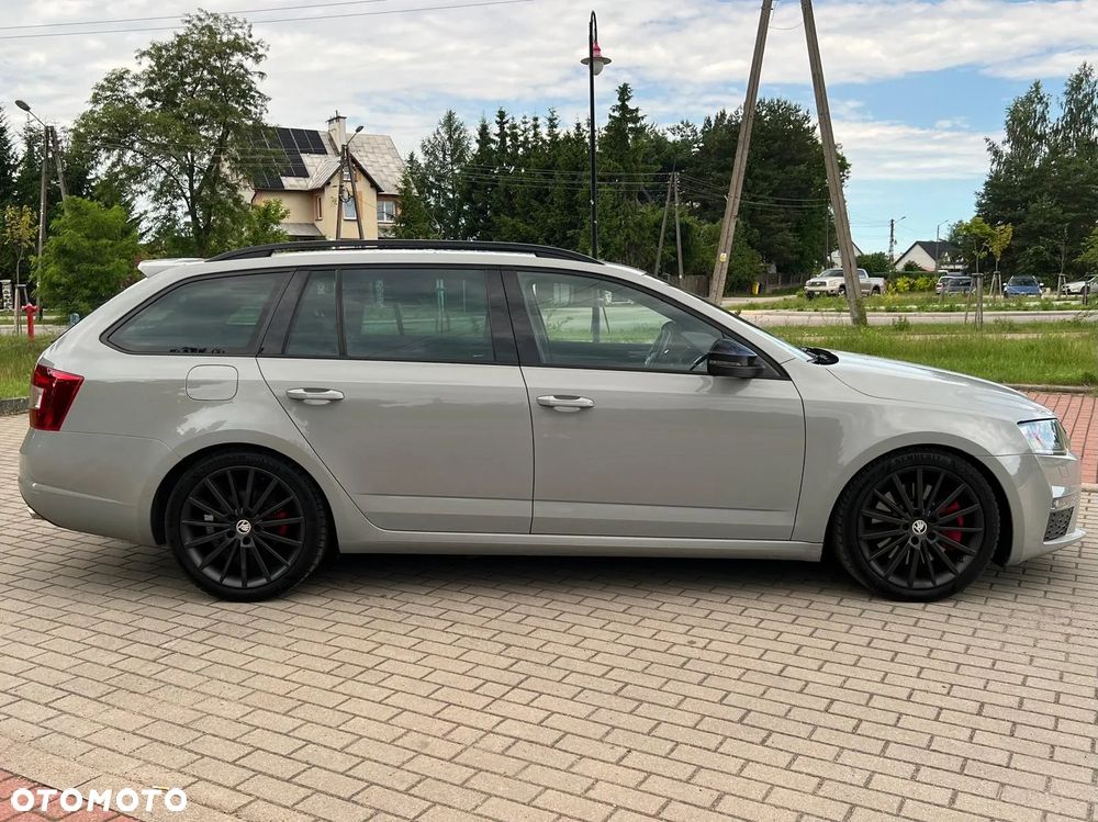 Skoda Octavia 2.0 TDI DSG RS - 5