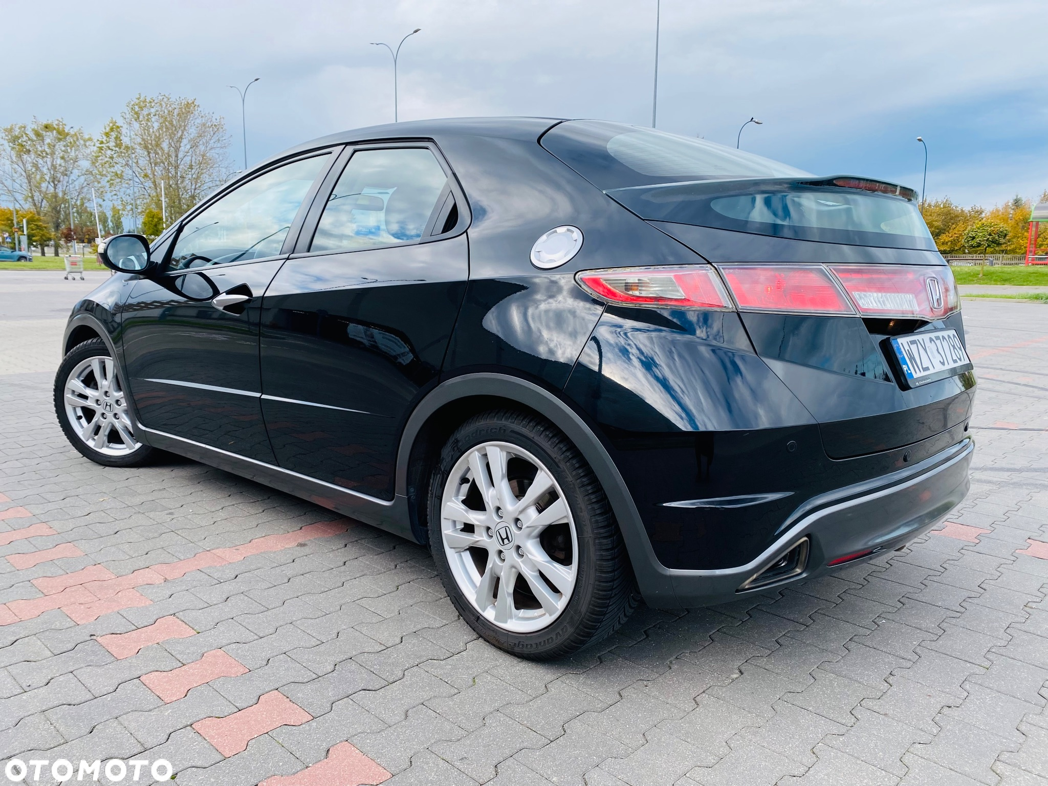 Honda Civic 1.8 Sport - 12