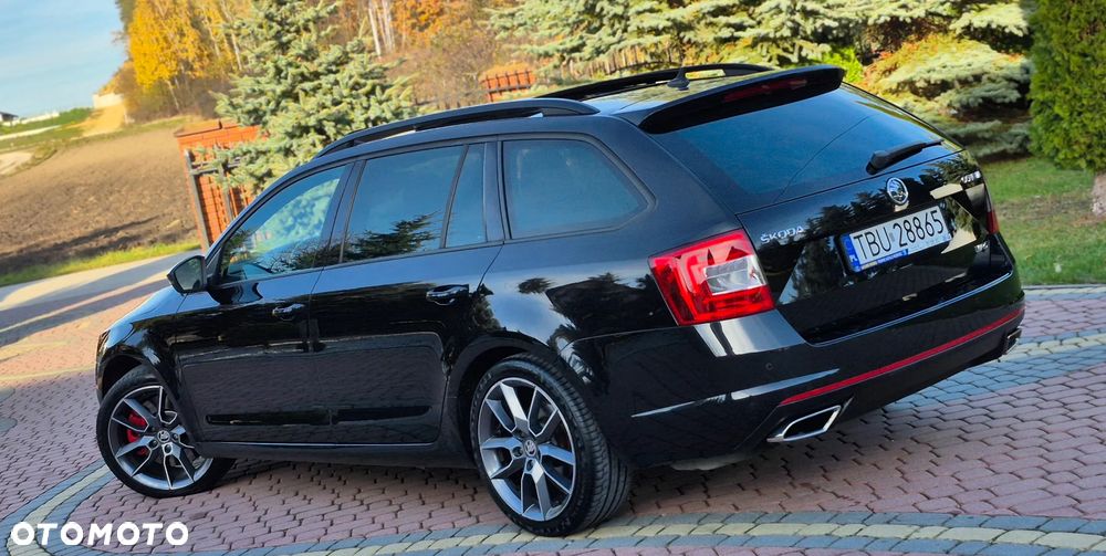 Skoda Octavia Combi 2.0 TDI DSG RS - 6