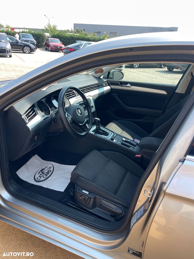 Volkswagen Passat - 28