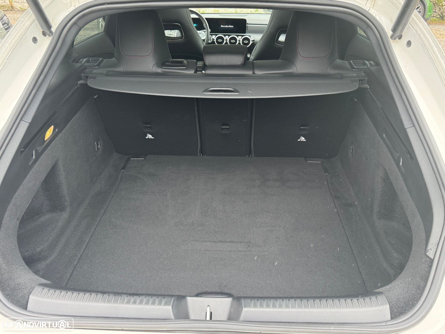 Mercedes-Benz CLA 200 d Shooting Brake AMG Line Aut. - 19