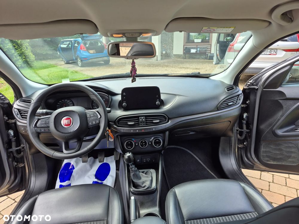 Fiat Tipo 1.4 T-Jet 16v S-Design - 11