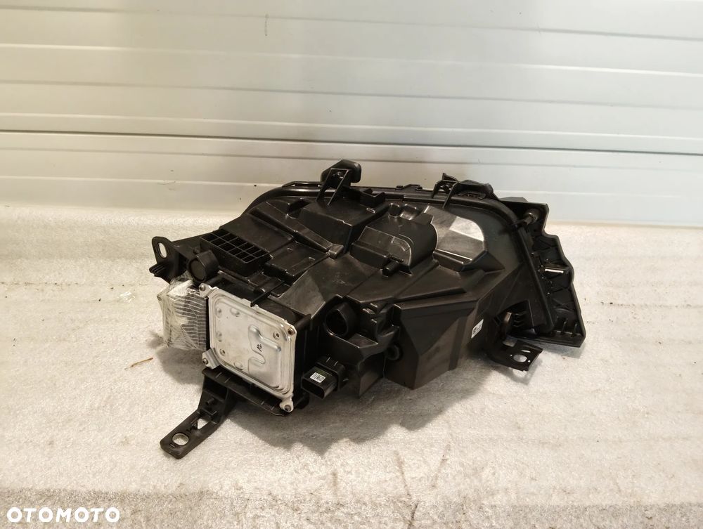 Opel Astra L PÓŁ LED CIEMNA PRZÓD STRONA PRAWA 9850326380 - 6