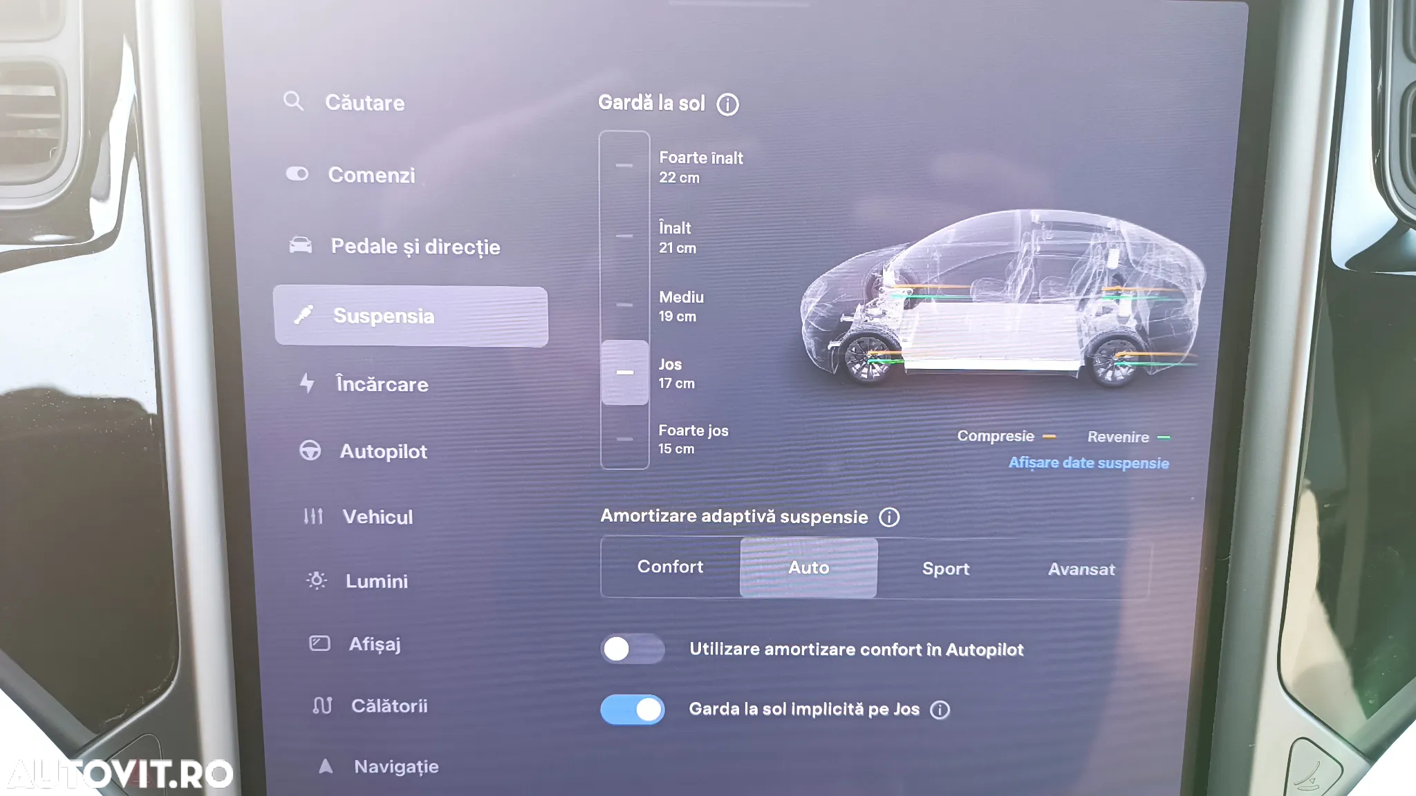 Tesla Model X - 24