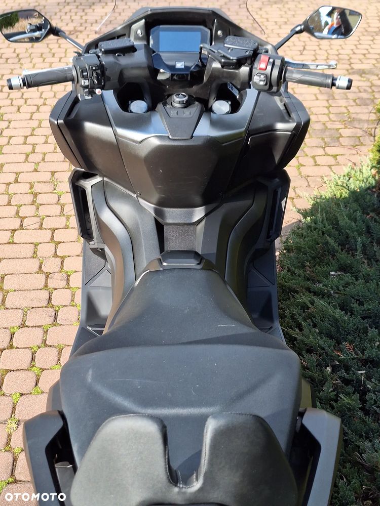 Honda NSS - 11