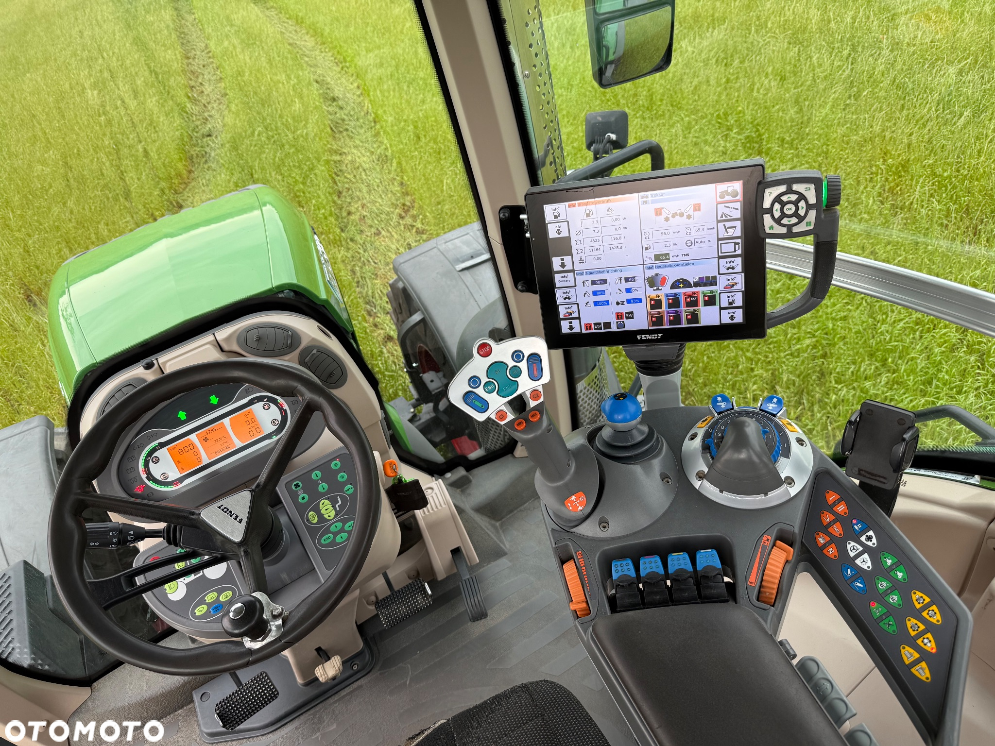 Fendt 828 Vario TMS TUZ WOM - 11