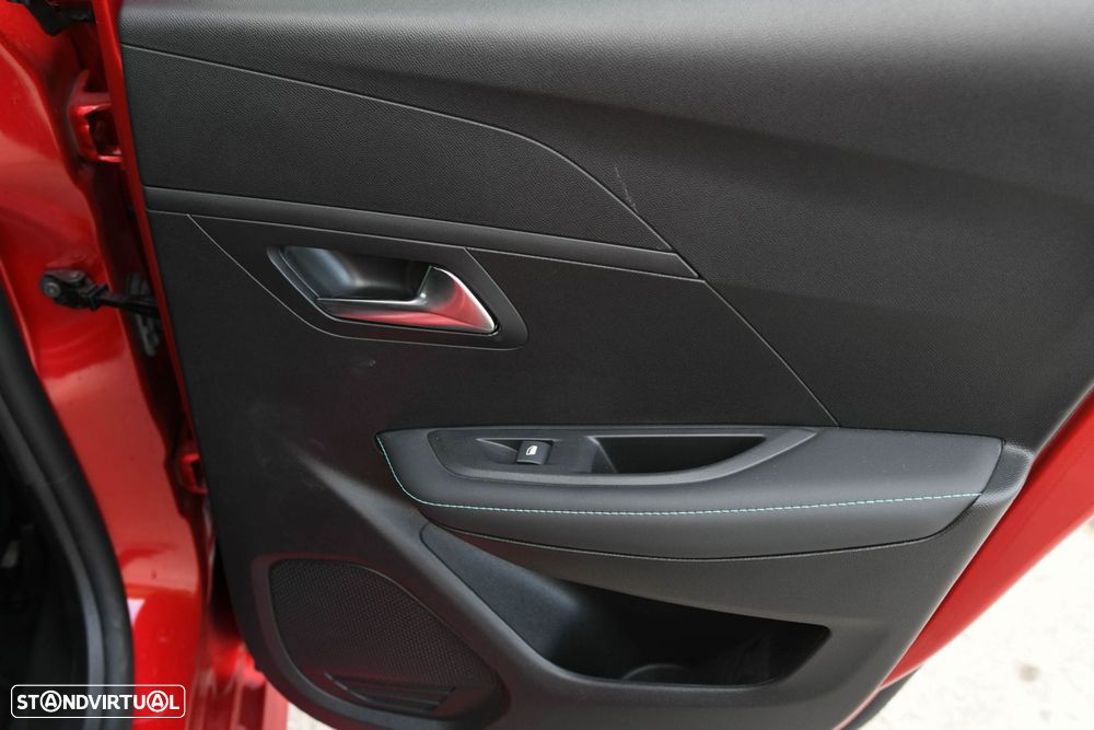 Peugeot 208 1.2 PureTech Allure EAT8 - 29
