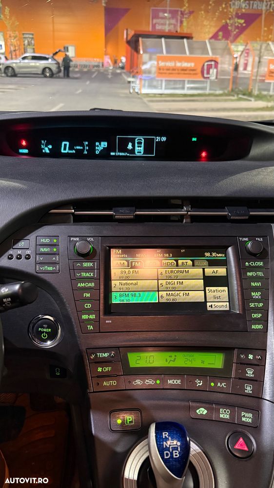 Toyota Prius - 11