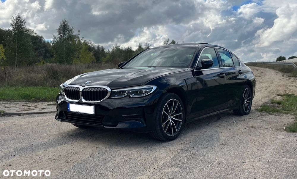 BMW Seria 3 330i xDrive Luxury Line - 1